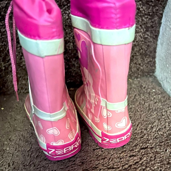 Toddler Girls boots for rain and snow - Picture 2 of 3